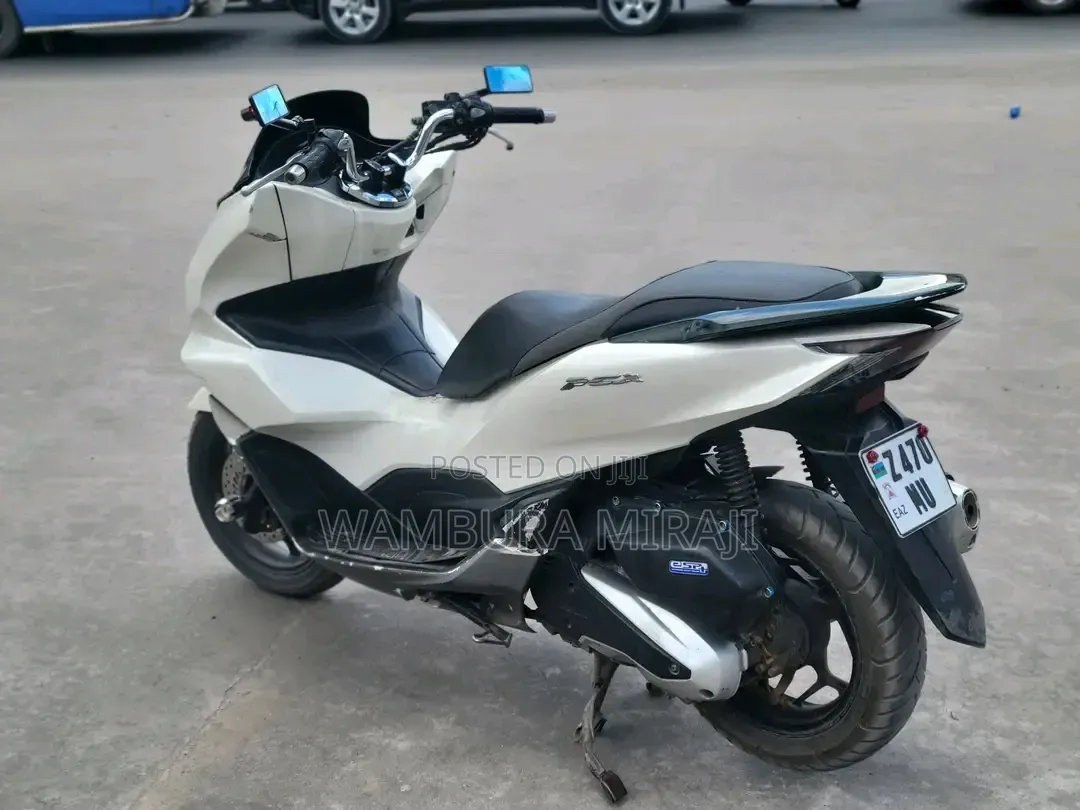 Honda Vario 2023 Silver