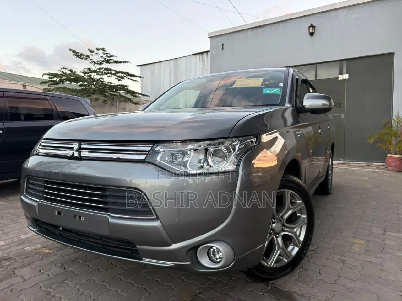 Mitsubishi Outlander 2.4 PHEV AWD 2014 Gray