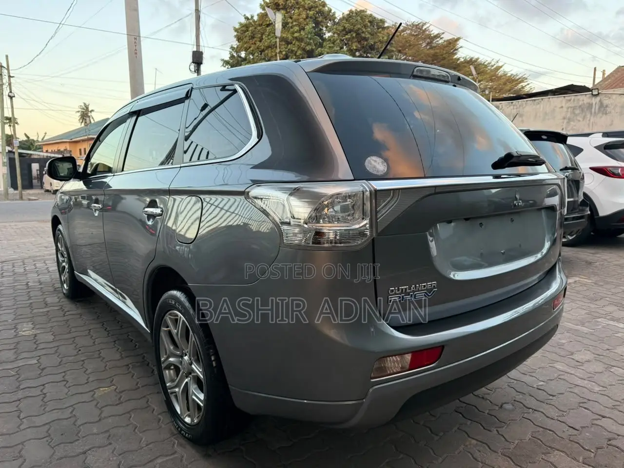 Mitsubishi Outlander 2.4 PHEV AWD 2014 Gray
