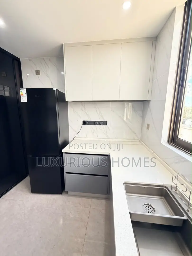 Furnished 3bdrm Apartment in Oyster Bay for sale
