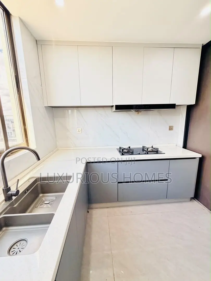 Furnished 3bdrm Apartment in Oyster Bay for sale