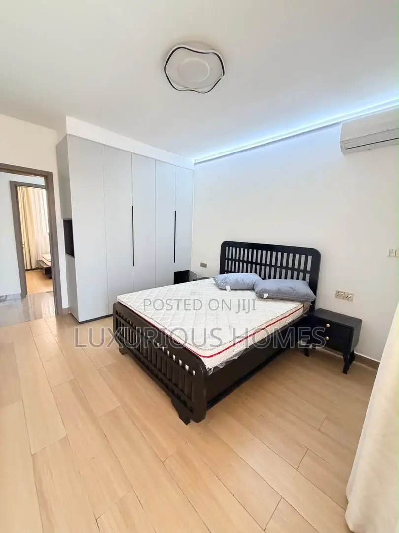 Furnished 3bdrm Apartment in Oyster Bay for sale