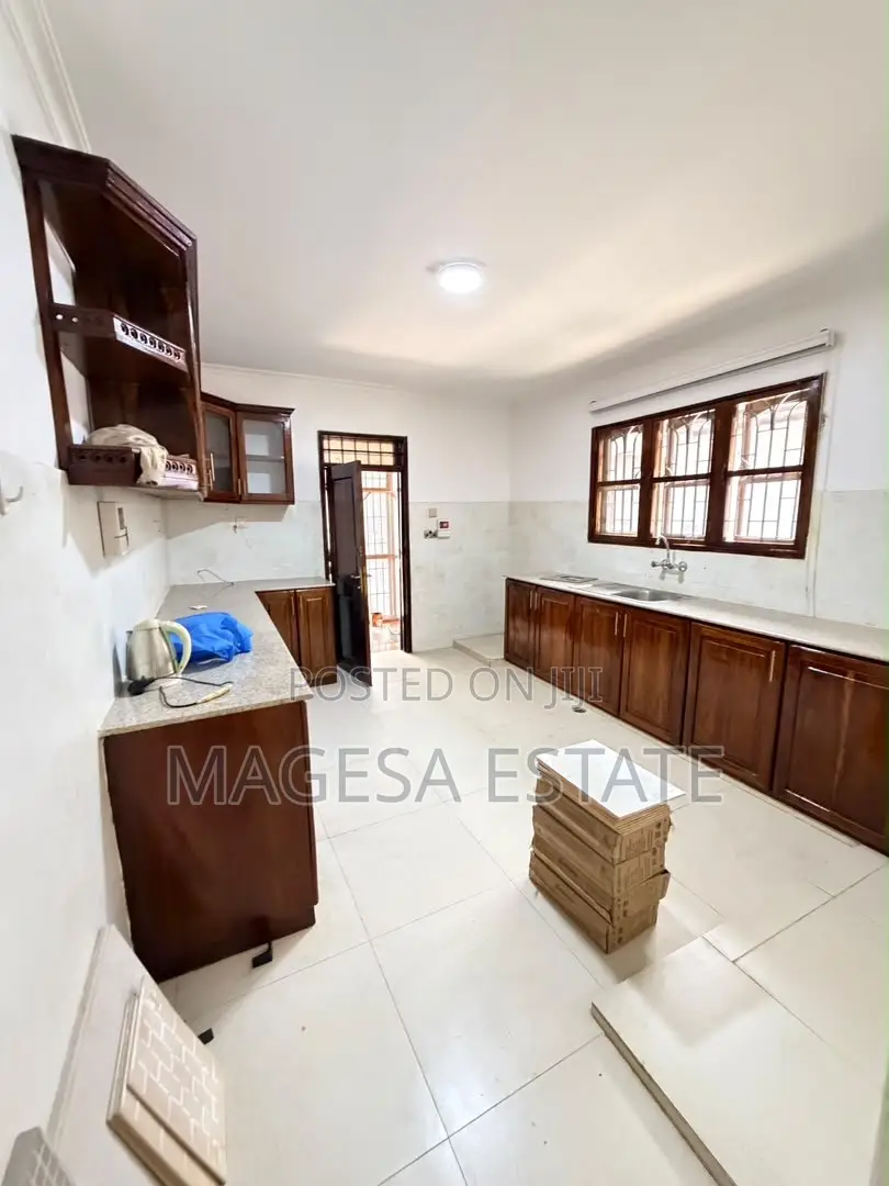 5bdrm House in Masaki for rent