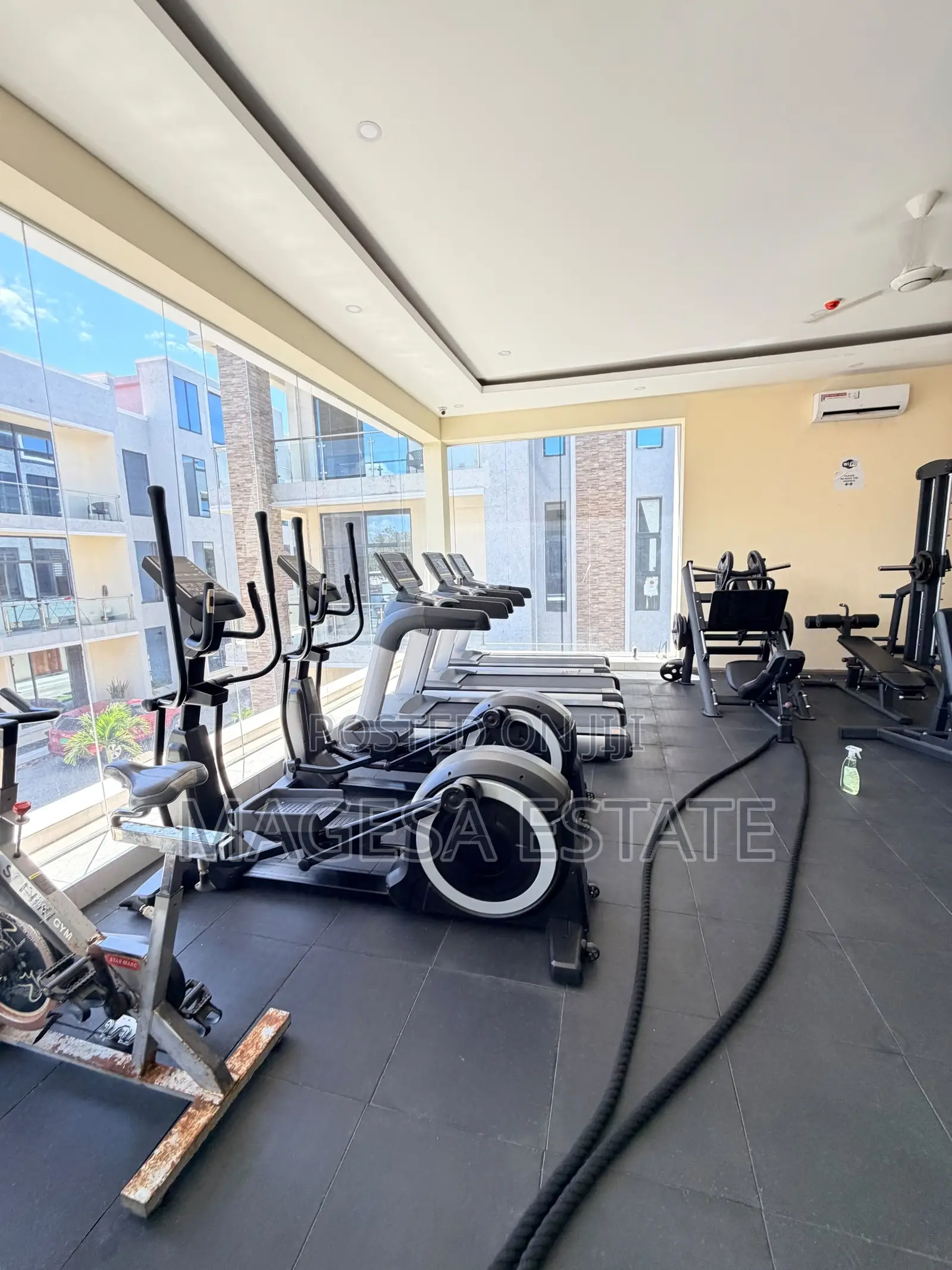 Furnished 2bdrm Apartment in Oyster Bay for rent