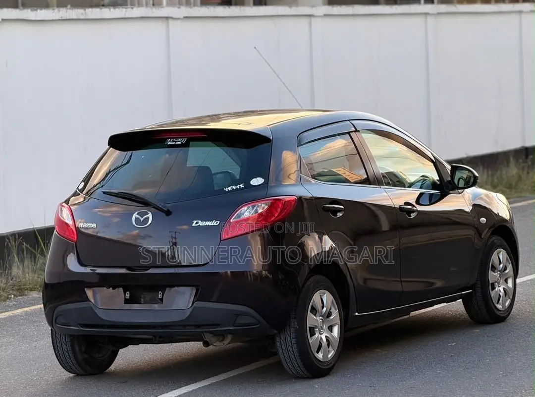 Mazda Demio 2012 Maroon