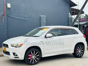 Mitsubishi RVR 2010 White