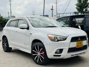 Mitsubishi RVR 2010 White