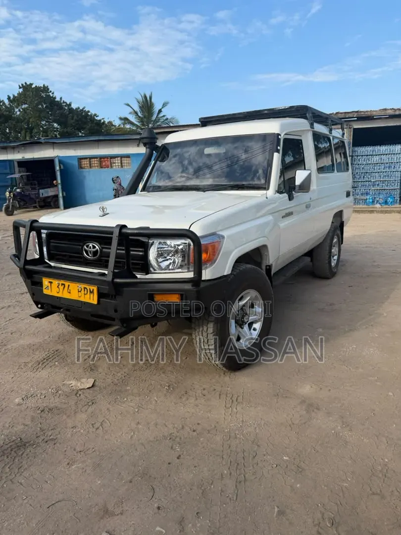 Toyota Land Cruiser 79 Series 2011 White