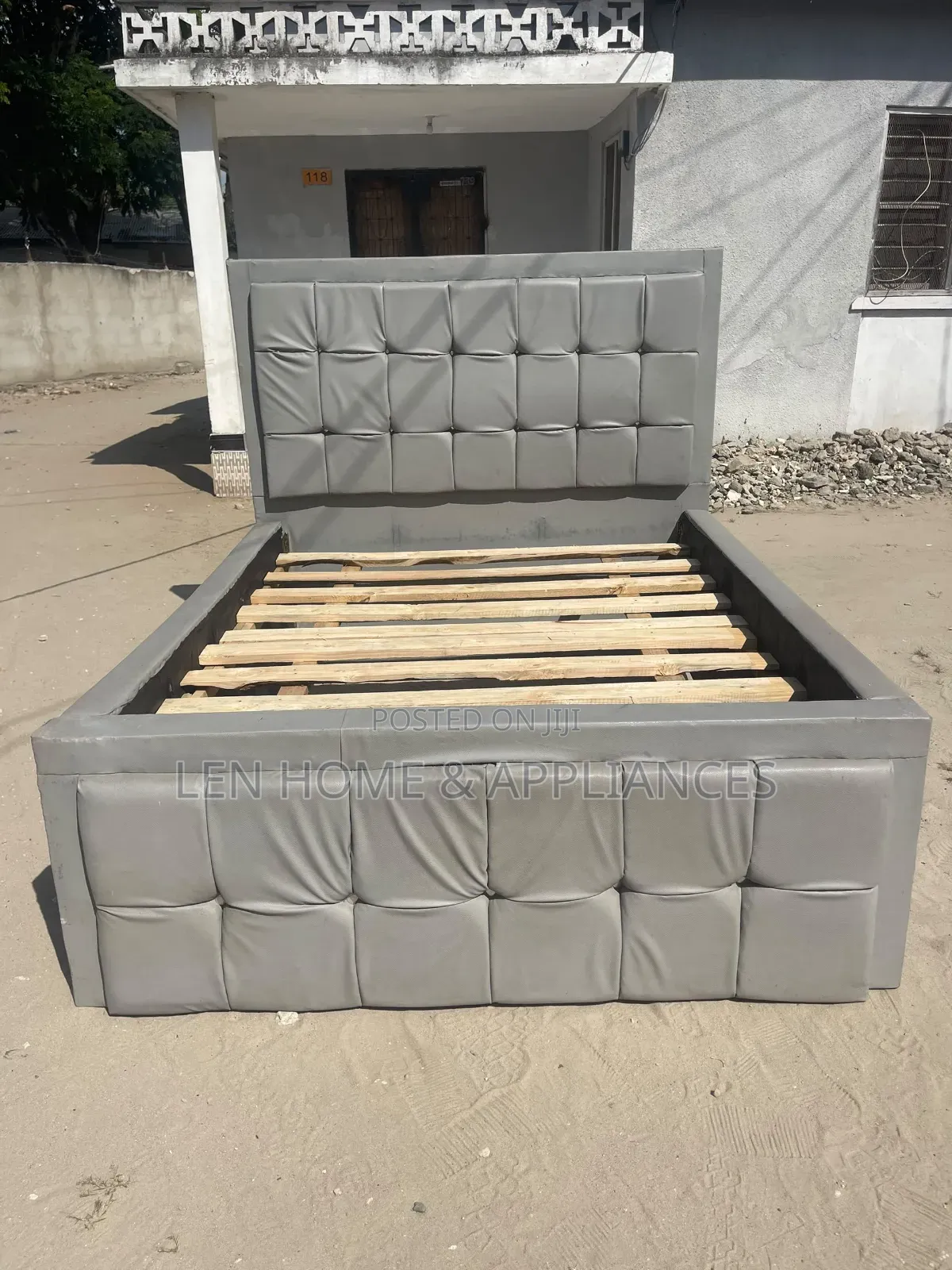 Bed Sofa Used Clean 5/6
