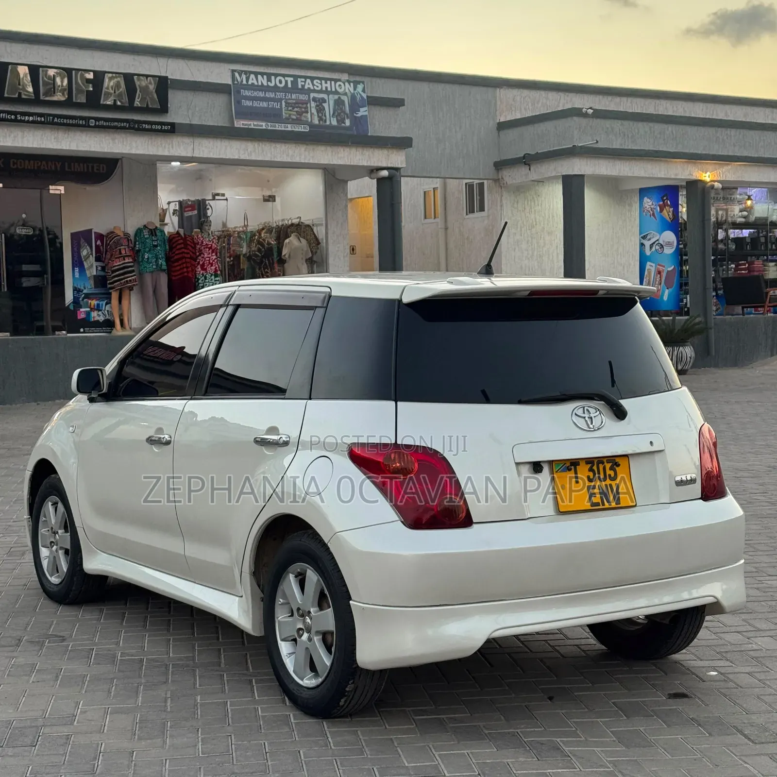 Toyota IST 2003 White