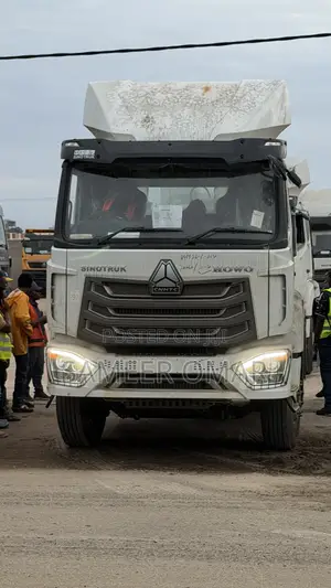 Sinotruk Howo Nx 371 — 6×4 Heavy-Duty Truck