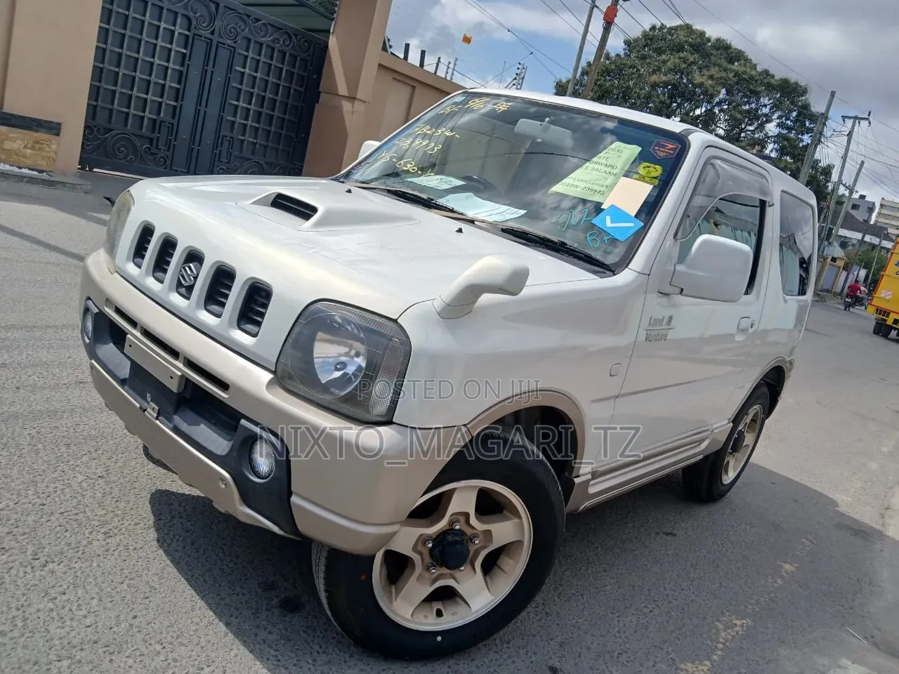 Suzuki Jimny 2001 White