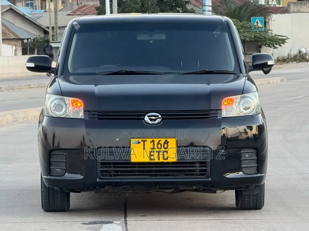 Toyota Rumion 1.5 FWD 2023 Black