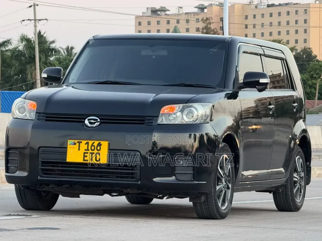 Toyota Rumion 1.5 FWD 2023 Black
