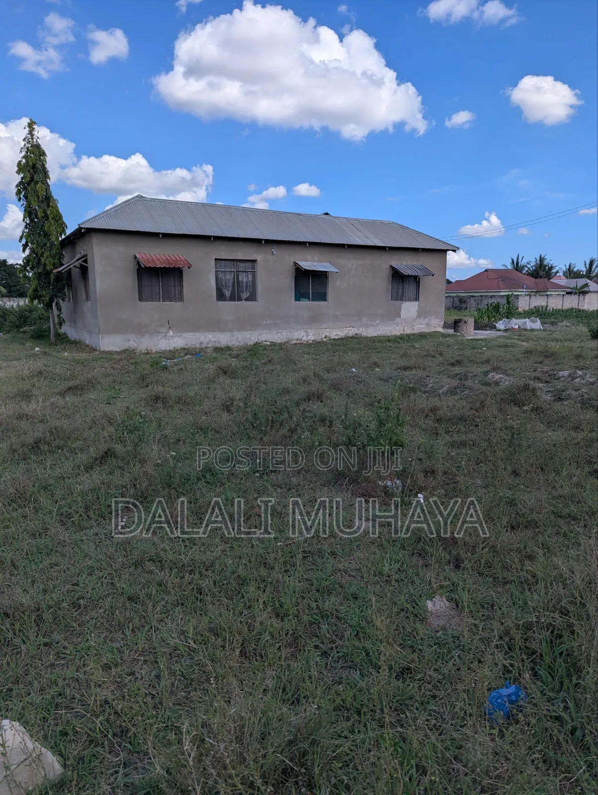 Kiwanja K I N a U Z W a TSH 9.500,000 Milioni