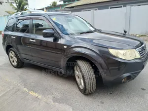 Subaru Forester 2010 Black