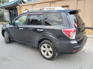 Subaru Forester 2010 Black