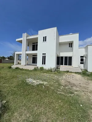 Furnished 5bdrm Bungalow in Goba for sale