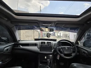 Toyota Crown 2009 Black