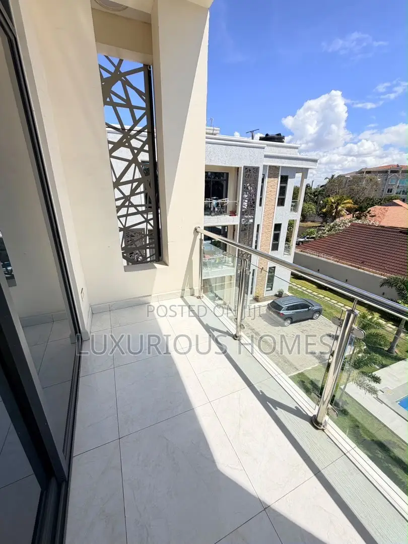 Furnished 2bdrm Apartment in Oyster Bay for rent