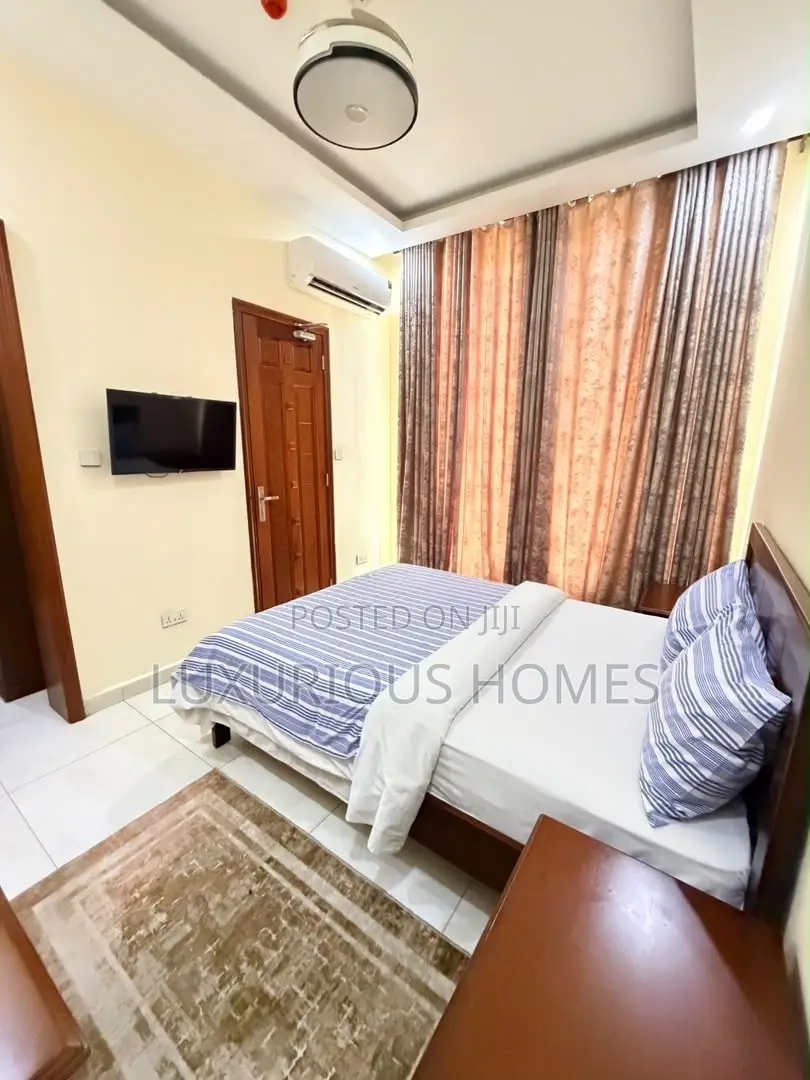 Furnished 2bdrm Apartment in Oyster Bay for rent