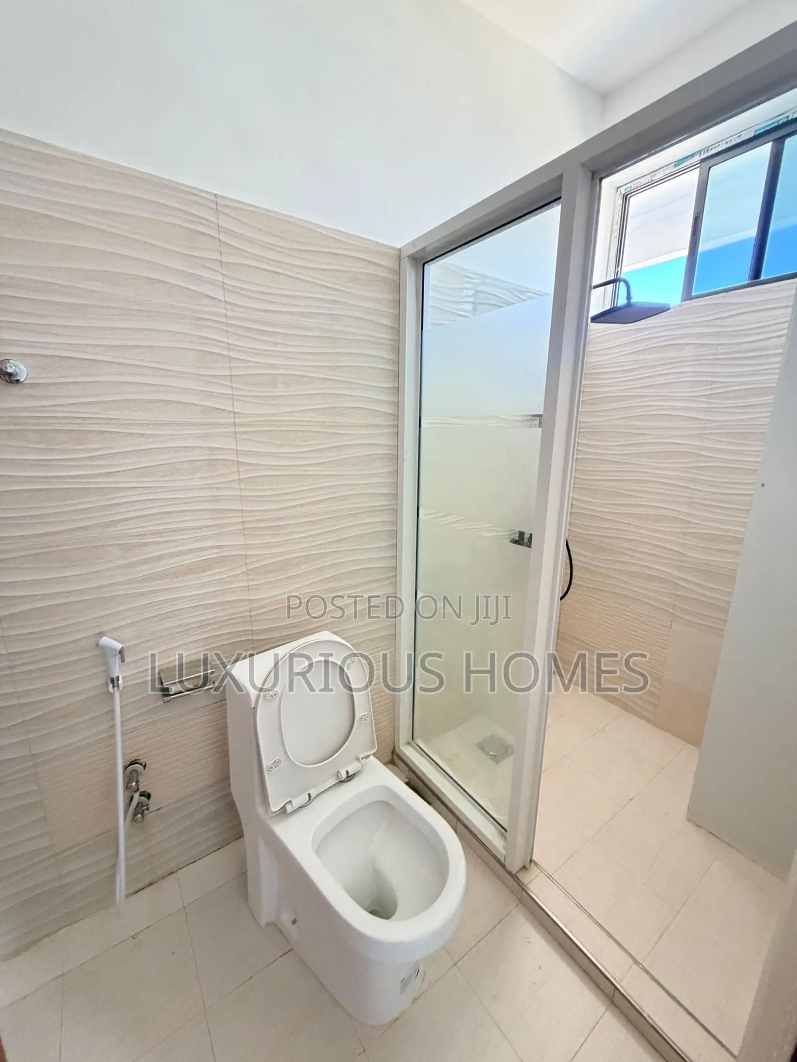 Furnished 2bdrm Apartment in Oyster Bay for rent