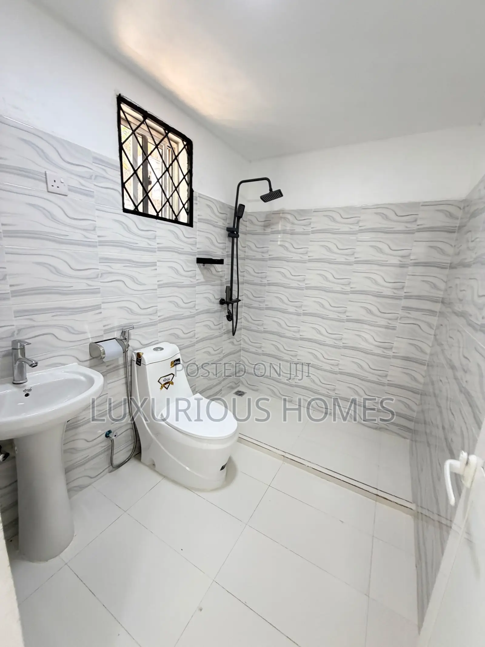 5bdrm House in Masaki for rent