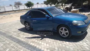 Toyota Mark II 2002 Blue