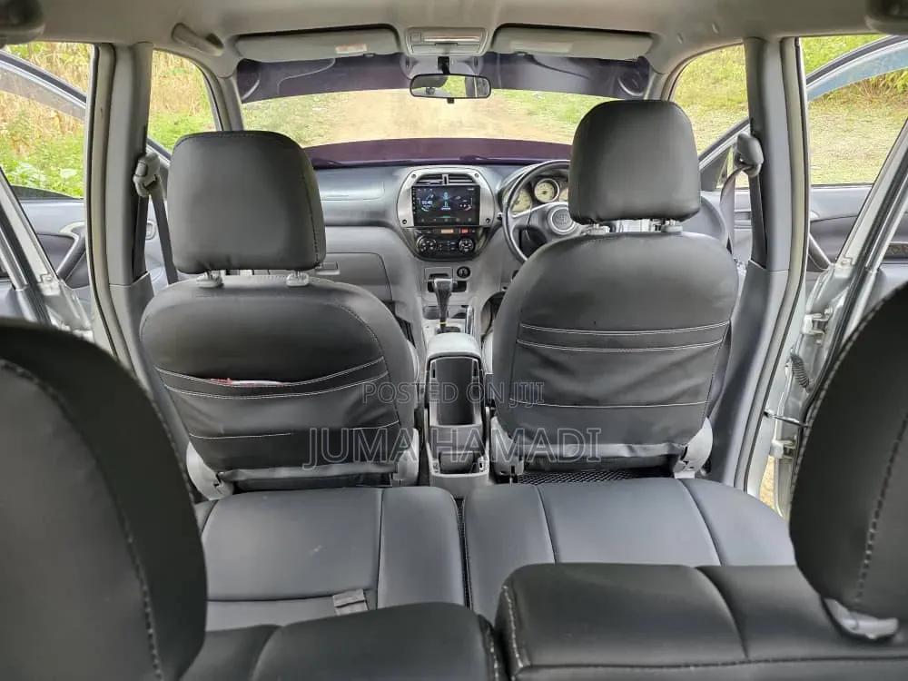 Toyota RAV4 Automatic 2003 Silver