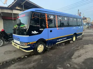 Mitsubishi Fuso Rosa 2004 Blue