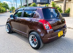 Suzuki Swift 2008 Maroon