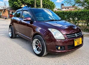 Suzuki Swift 2008 Maroon