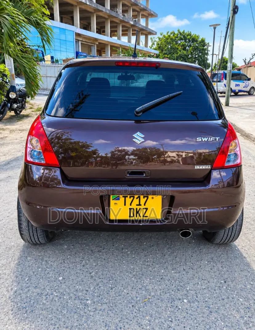 Suzuki Swift 2008 Maroon