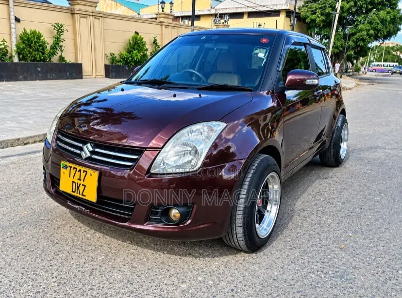 Suzuki Swift 2008 Maroon