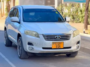 Toyota Vanguard 2008 White