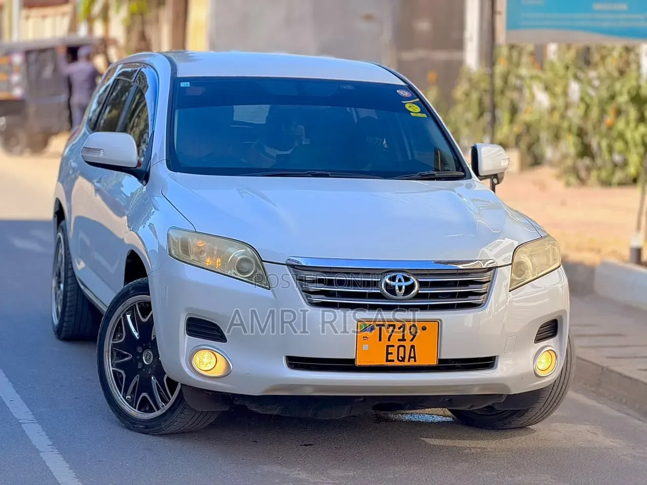 Toyota Vanguard 2008 White