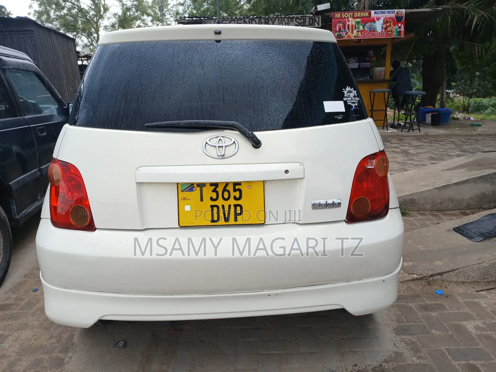 Toyota IST 2004 White