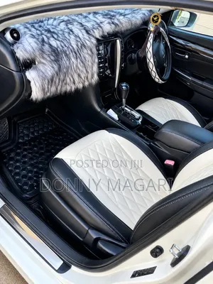 Toyota Crown 2006 White