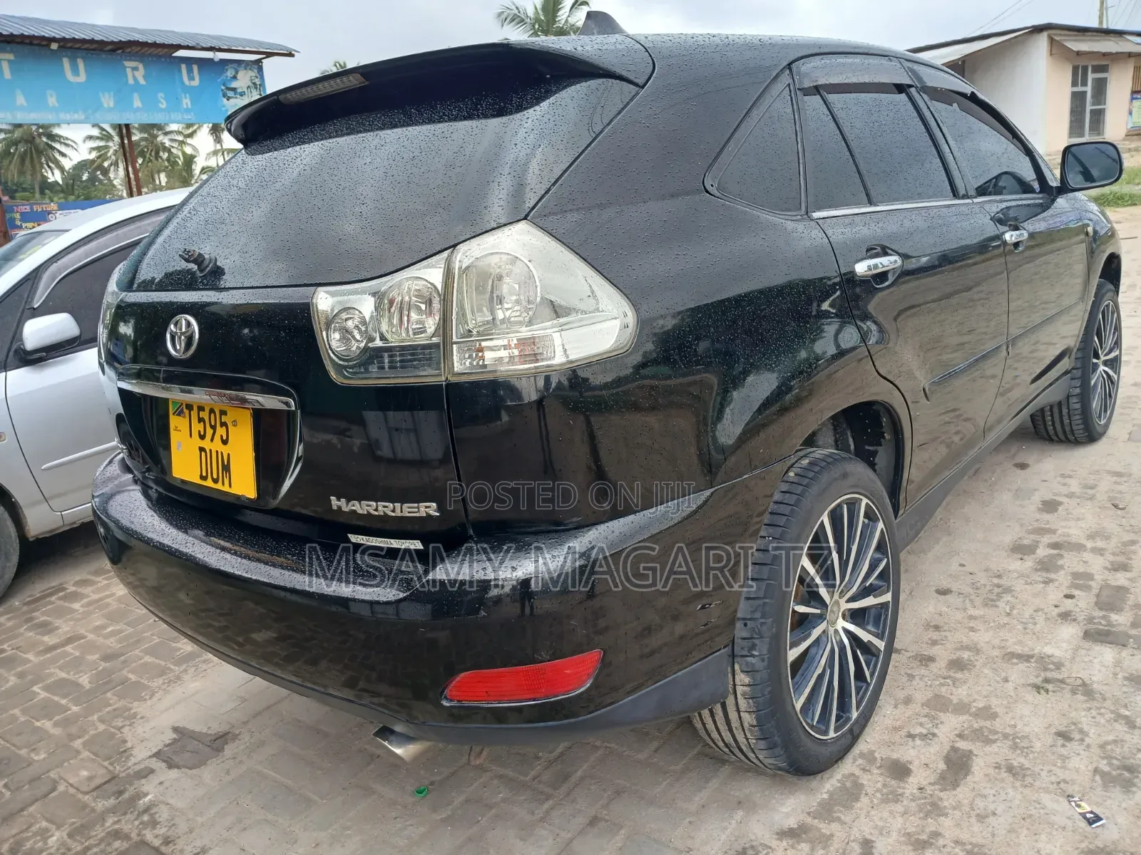Toyota Harrier 2.4 2010 Black