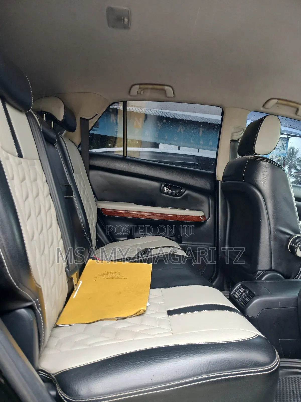 Toyota Harrier 2.4 2010 Black