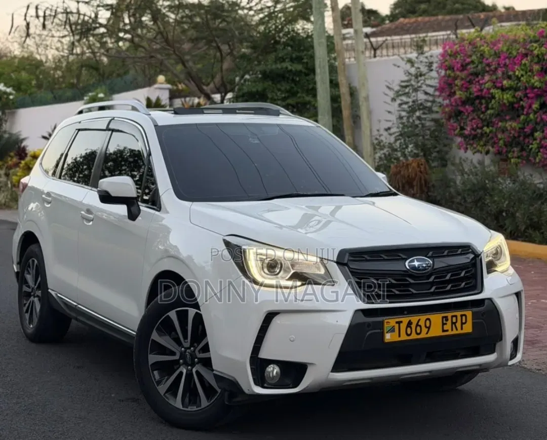 Subaru Forester 2017 White