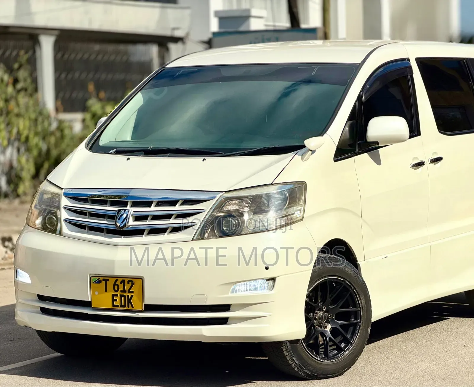 Toyota Alphard 2.4 Petrol AWD 2007 White