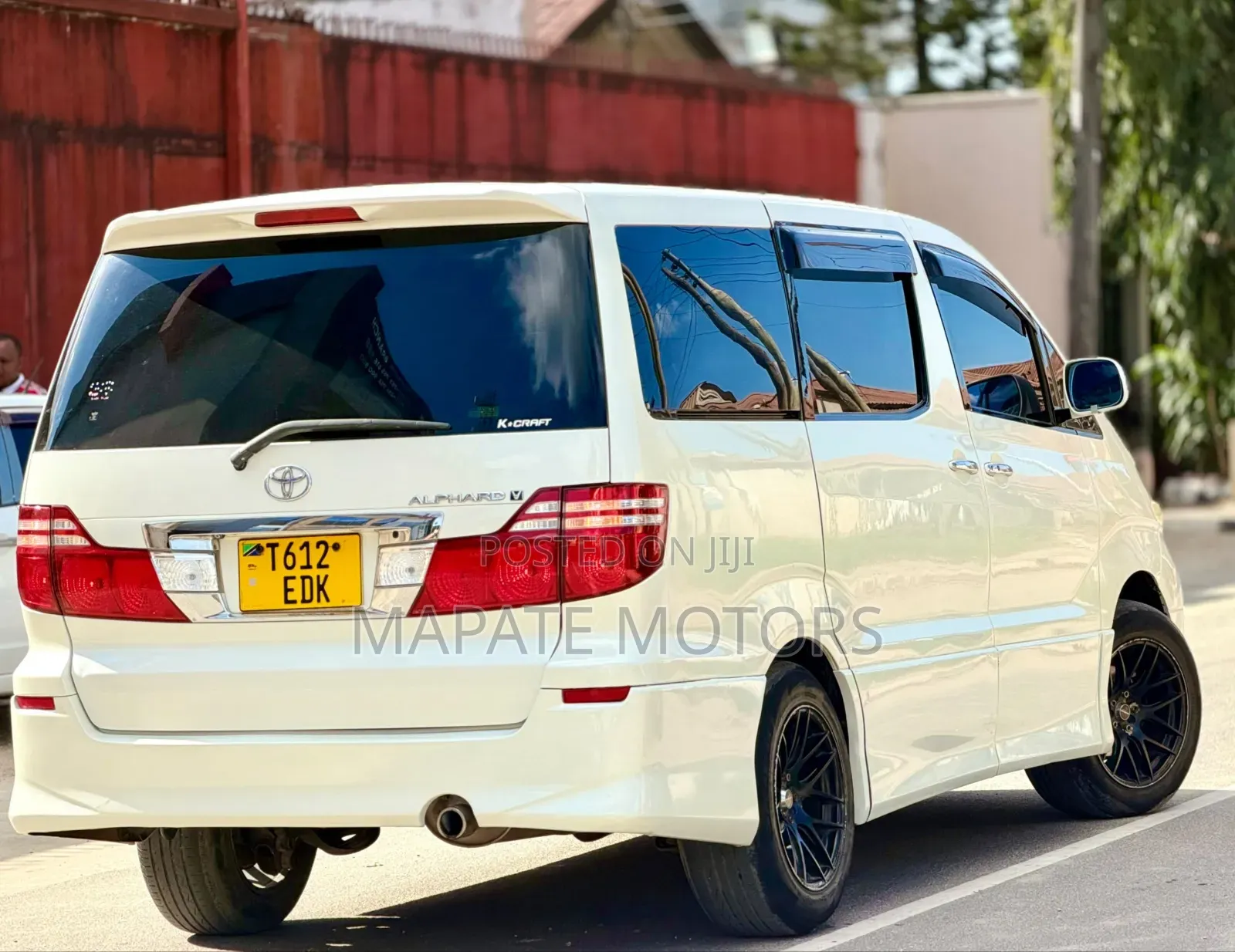 Toyota Alphard 2.4 Petrol AWD 2007 White