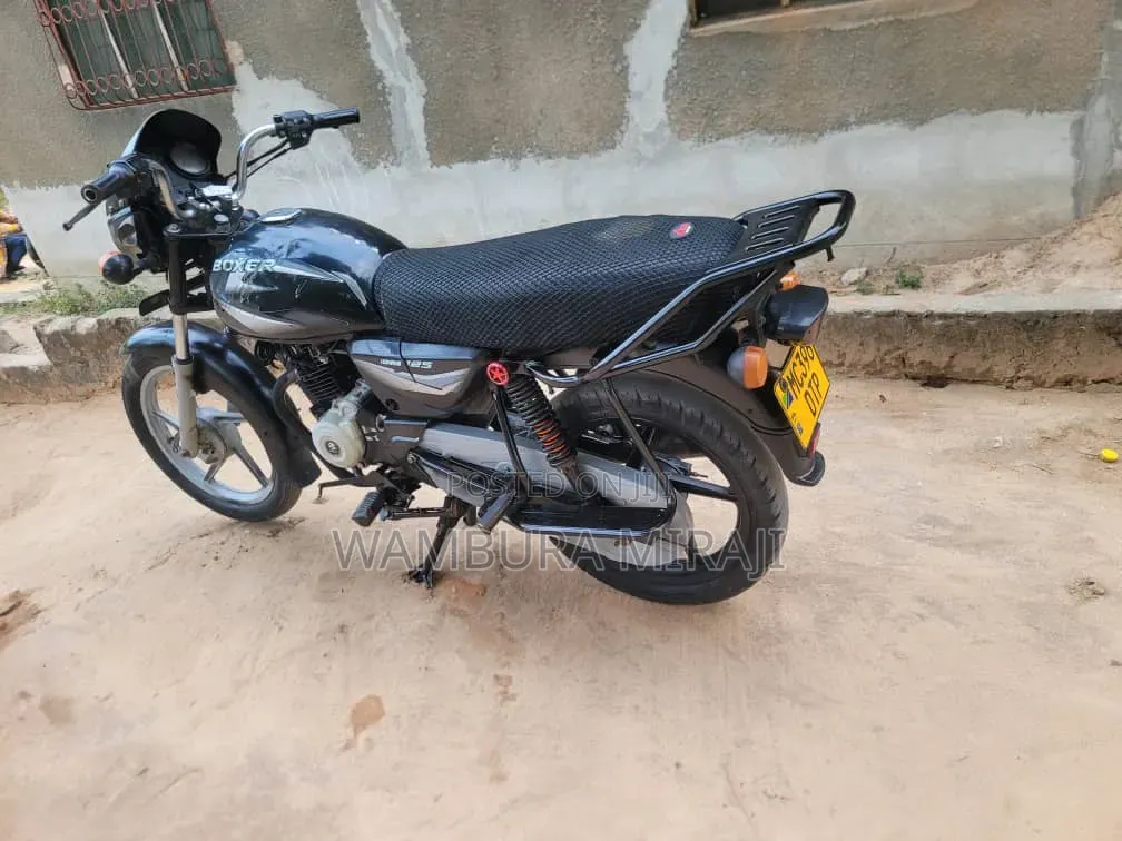 Bajaj Boxer 125 2025 Black