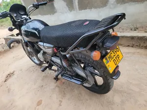 Bajaj Boxer 125 2025 Black