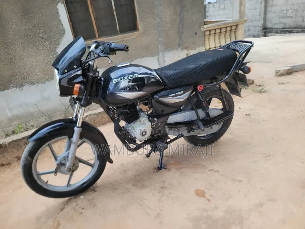 Bajaj Boxer 125 2025 Black