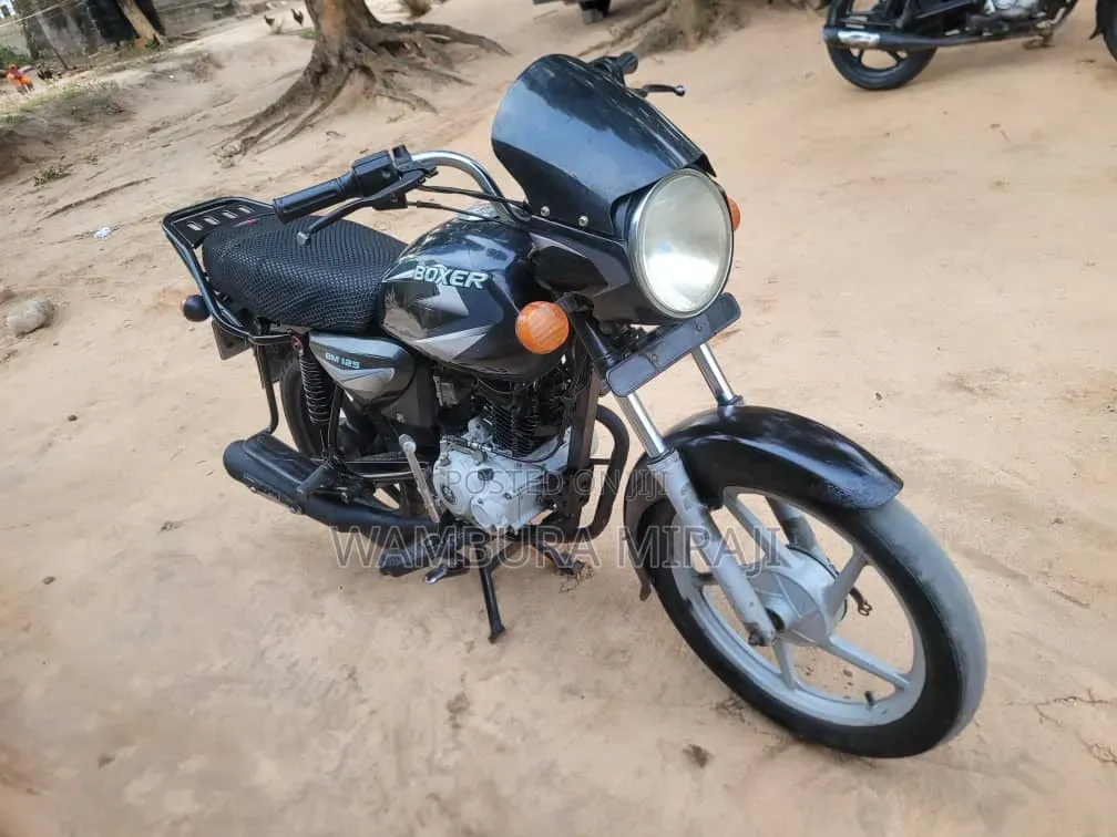 Bajaj Boxer 125 2025 Black
