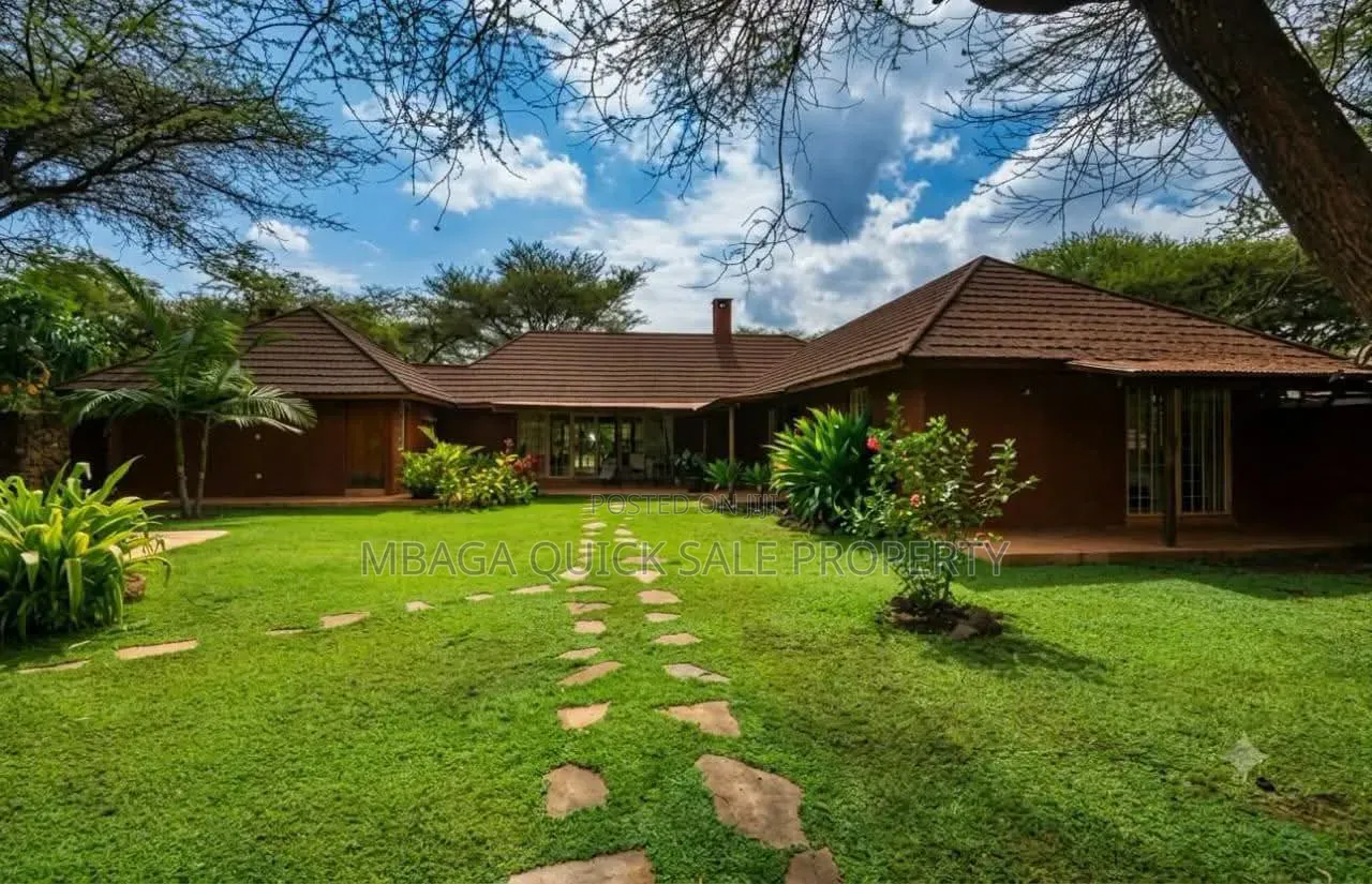 3bdrm House in Kilimani Hewa for sale