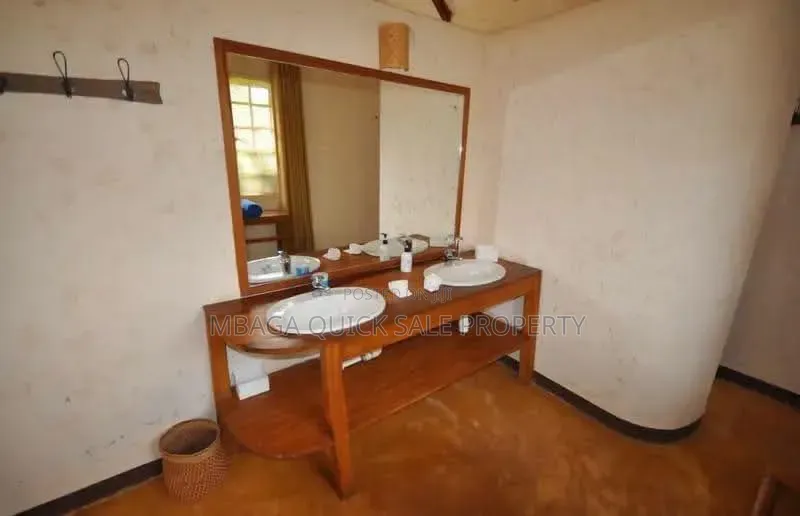 3bdrm House in Kilimani Hewa for sale
