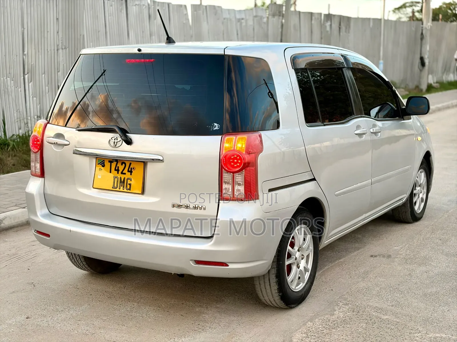 Toyota Raum 1.5 AWD 2008 Silver